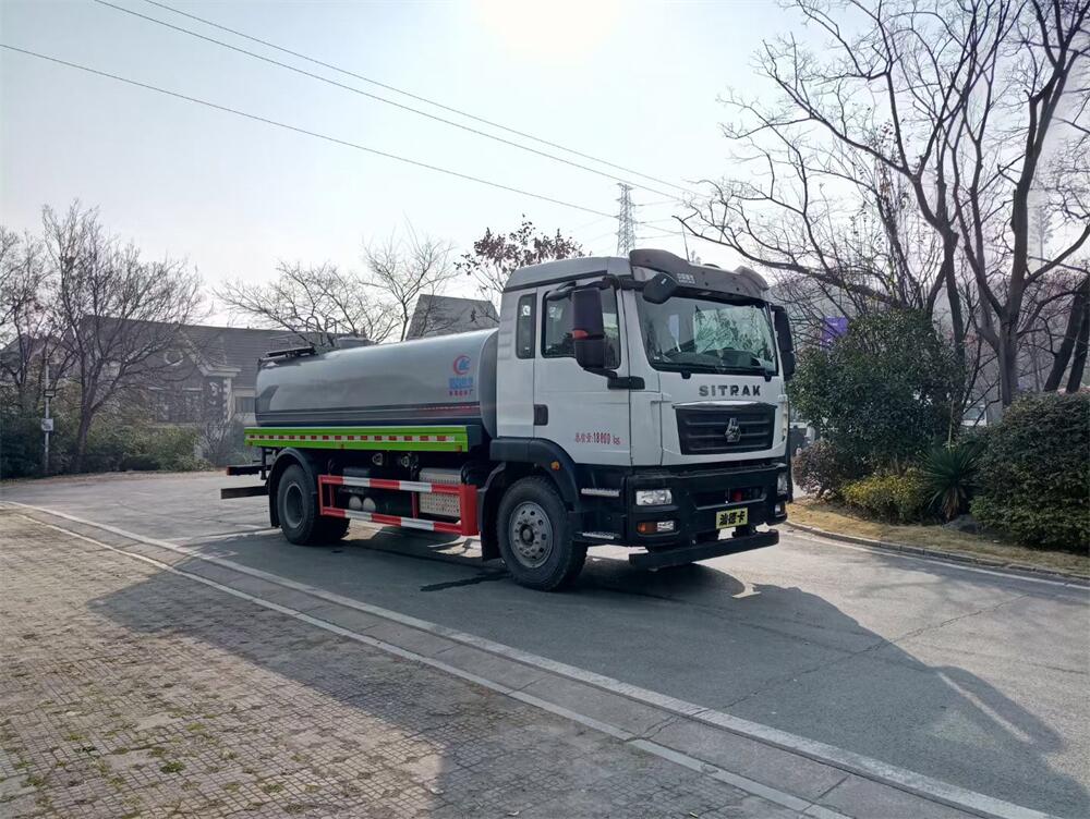 12噸15噸灑水車-重汽汕德卡單橋國六12方15立方灑水車廠家價(jià)格