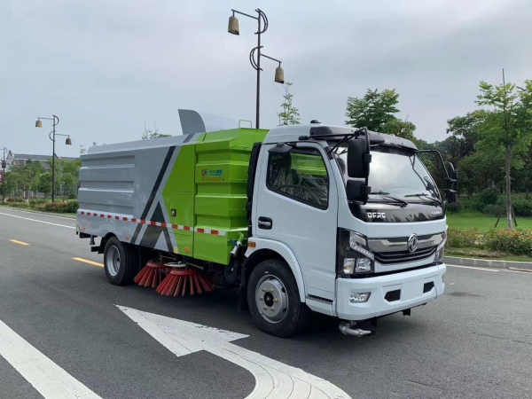 8噸掃路車-東風(fēng)多利卡小型國(guó)六8立方掃路車廠家價(jià)格