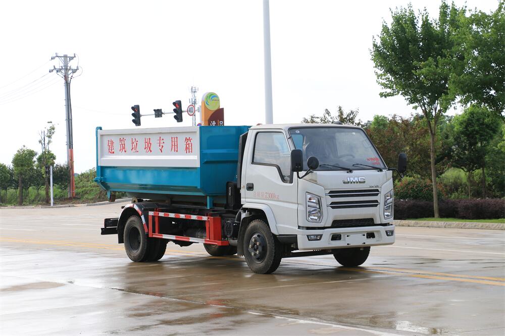 5方勾臂垃圾車-江鈴生活建筑垃圾5噸勾臂垃圾車廠家