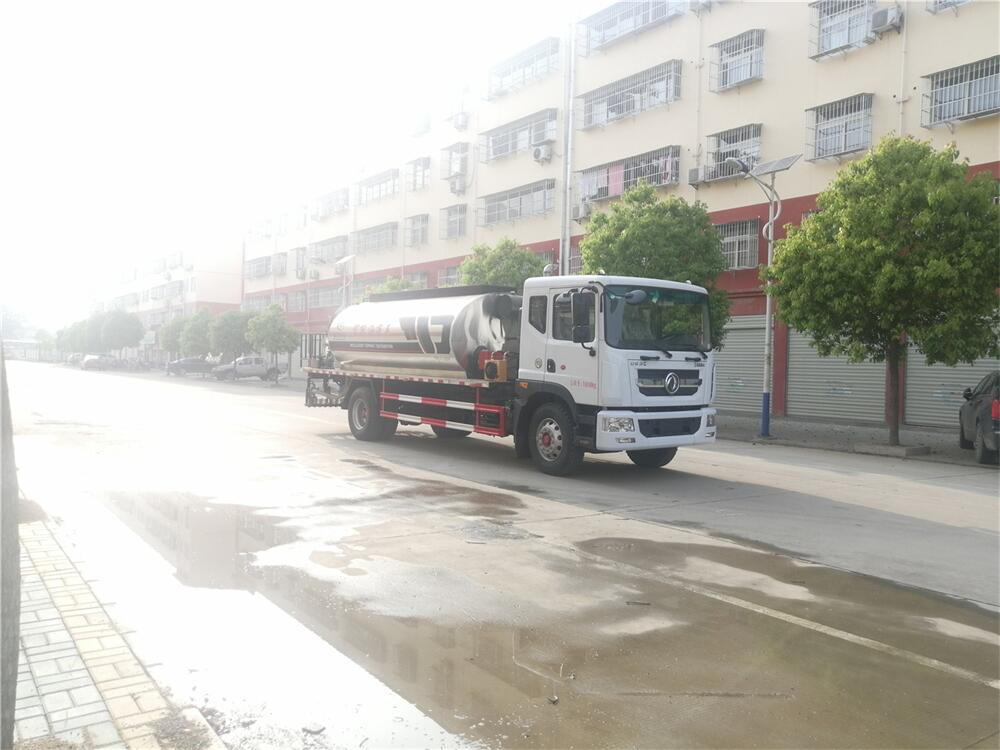 10噸12噸瀝青灑布車(chē)-程力D9 10噸12噸瀝青灑布車(chē)