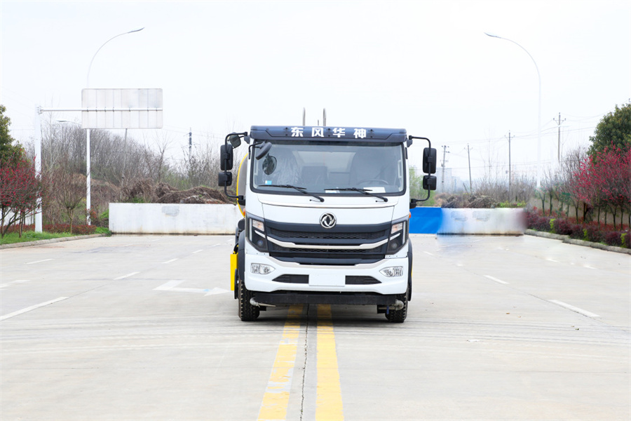 9噸吸污車-程力國(guó)六東風(fēng)華神T3 9方吸污車廠家價(jià)格