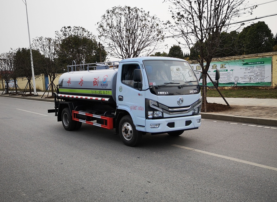 5噸灑水車-程力東風(fēng)多利卡國(guó)六5立方灑水車廠家價(jià)格